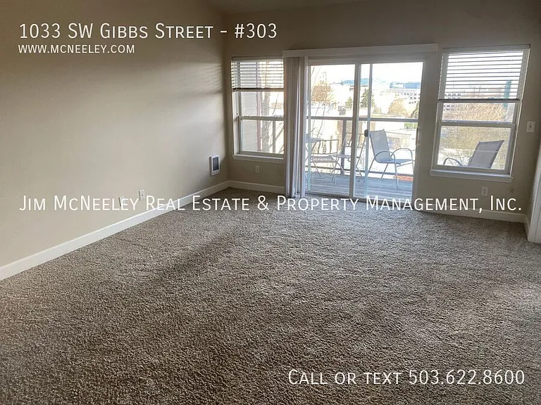 1033 SW Gibbs St #303 — Photo 9