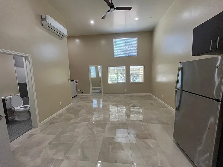 2739 Eltinge Dr — Photo 35