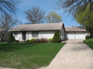 603 Broadway Ave, Lakefield, MN 56150