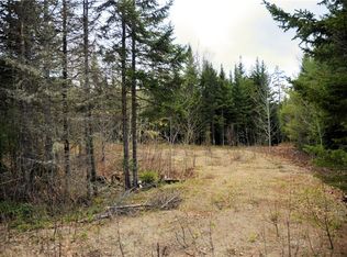 11 English Woods Dr, Bethel, ME 04217