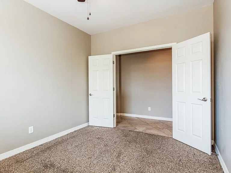 2534 W Beverly Rd — Photo 14