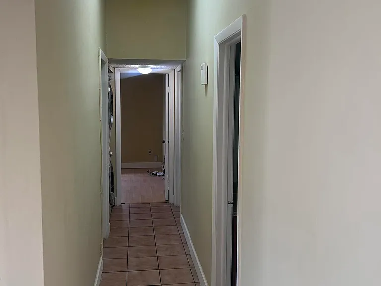 18301 Mediterranean Blvd — Photo 11