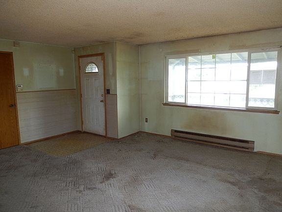 4th image of 22001 51st Avenue Ct E