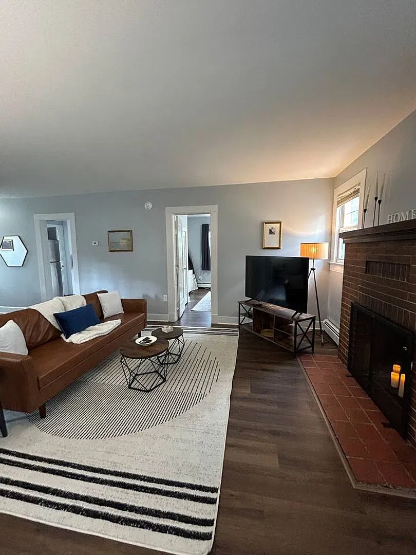 149 Godwin — Photo 4