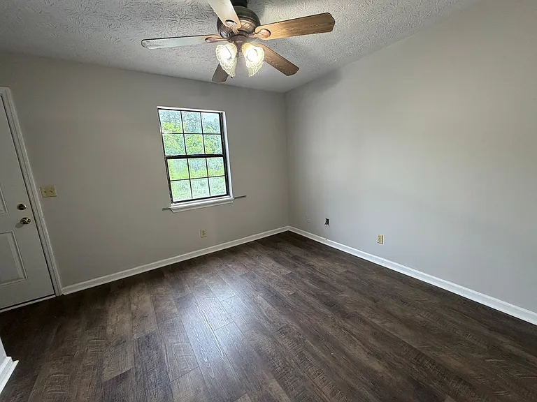 7 & 10 N Crossridge Dr SE #28 — Photo 4