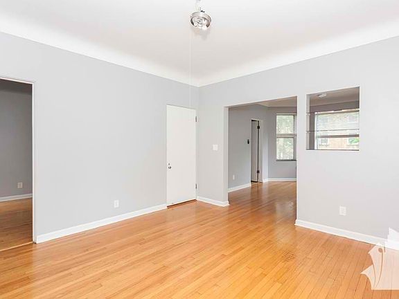 3rd image of 4900 N Seeley Ave #2C
