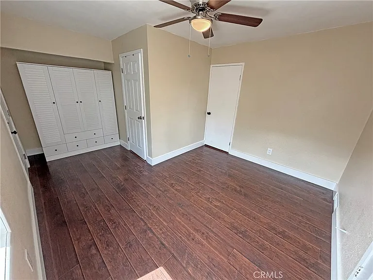 810 Pine St — Photo 16