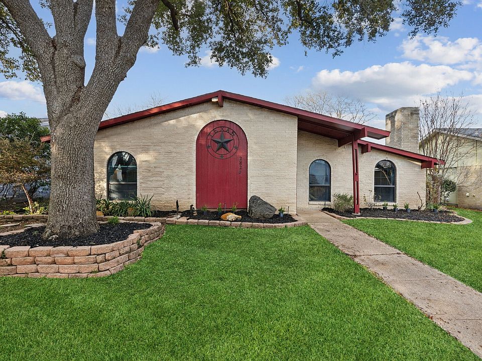 1st image of 2829 Pinewood Dr