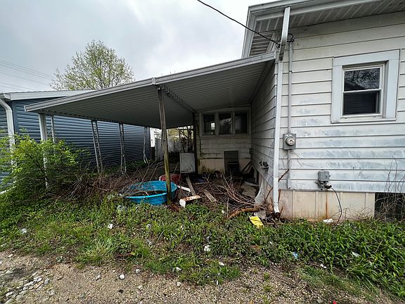2nd image of 409 W County Road 600 S