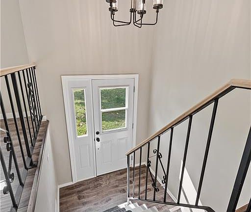 3rd image of 21 Shawn Ct