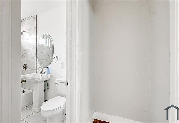 2nd image of 2130 6th Ave #6