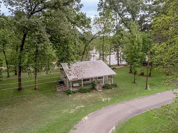 4th image of 318 Timberline Dr