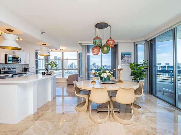 4th image of 19101 Mystic Pointe Dr APT 2401