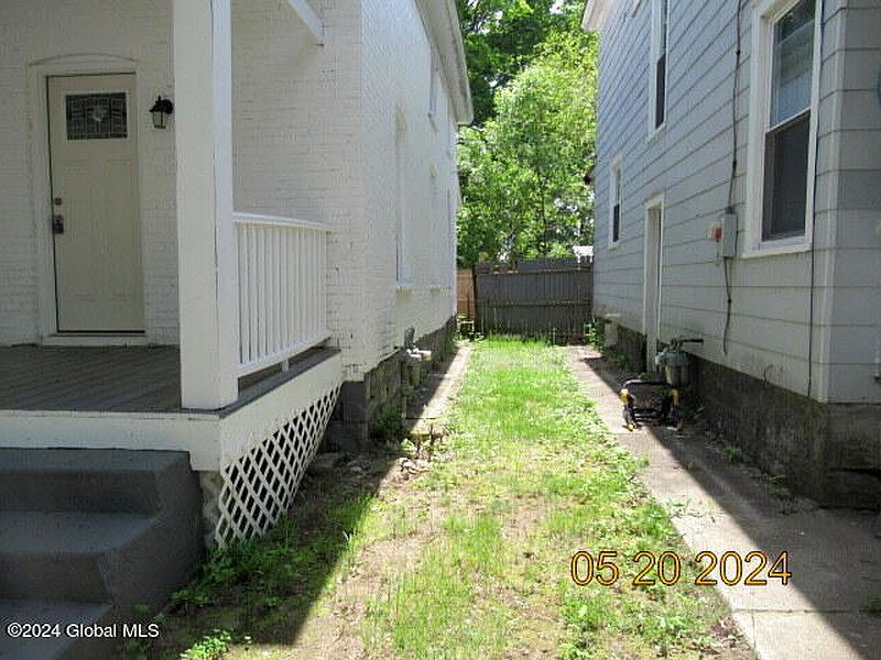 4th image of 9 William Street