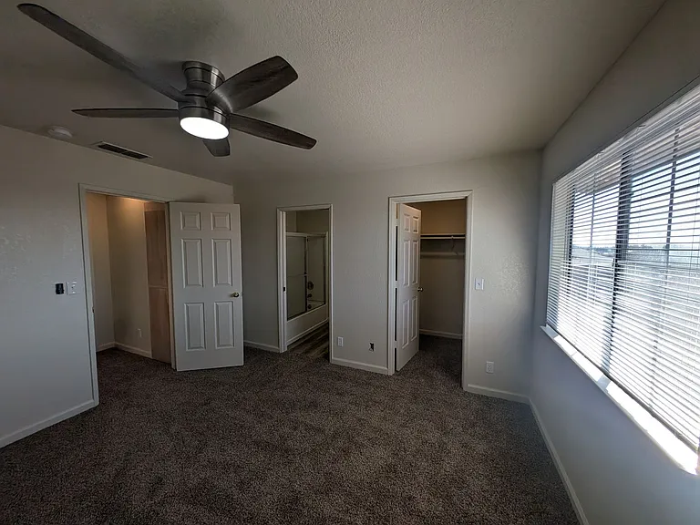 1023 Burton Dr — Photo 12