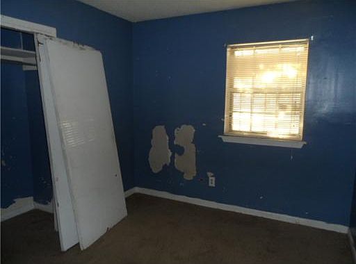 5th image of 2721 E David Dr