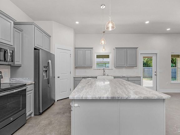 5th image of 4902 Landmark Ln