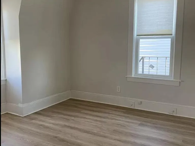 32 E Cottage St #2 — Photo 8