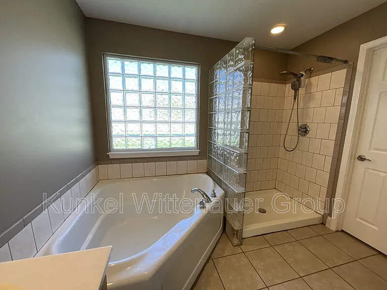 714 Wheatfield Rd — Photo 15
