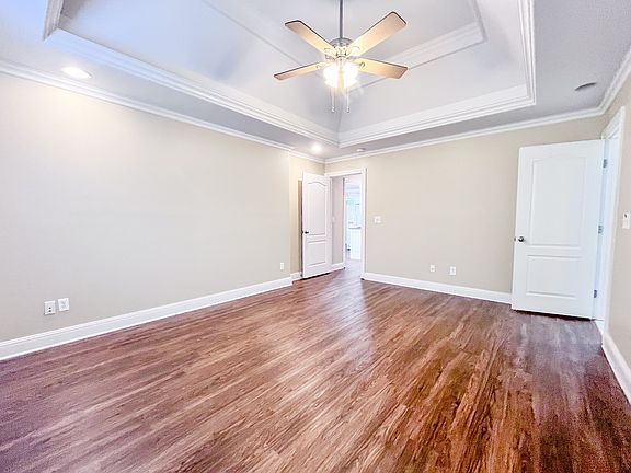 5th image of 111 Cobblestone Ct