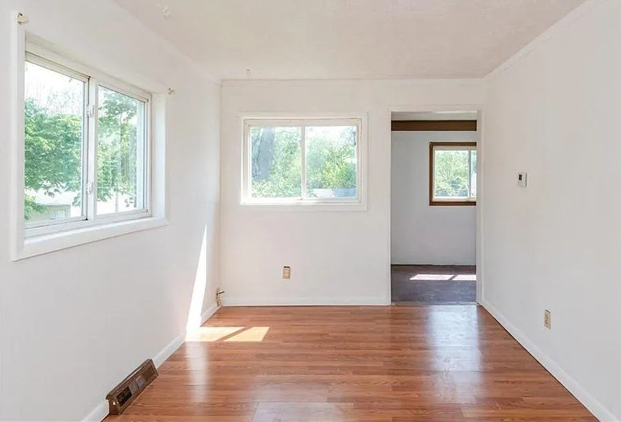 2 bed, 861 sqft, $975 — Photo 4