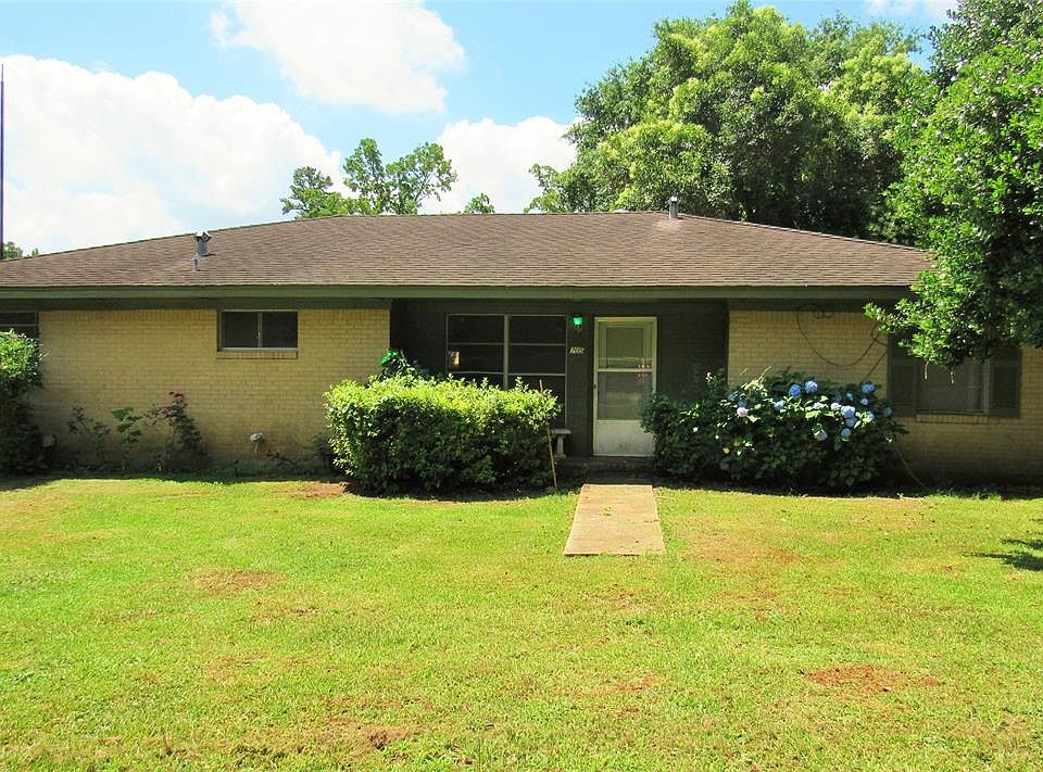 1st image of 205 W Panola St