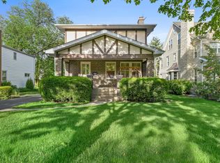 17 McIntosh Ave, Clarendon Hills, IL 60514