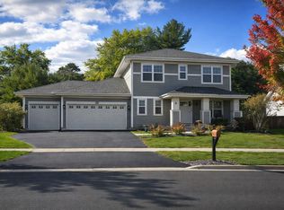1117 Bailey Rd, Sycamore, IL