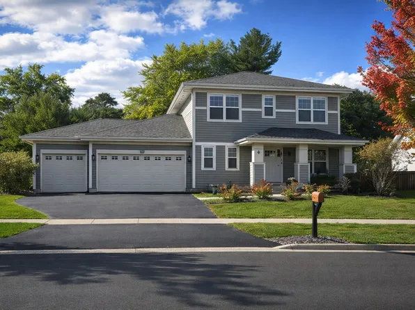 1117 Bailey Rd, Sycamore, IL 60178