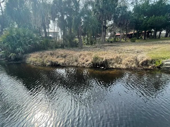  SE 241st St, Suwannee, FL 32692