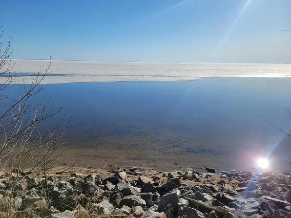 Sandy Shores Dr NW, Williams, MN 56686