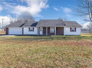609 Briar Oak St, Crocker, MO 65452
