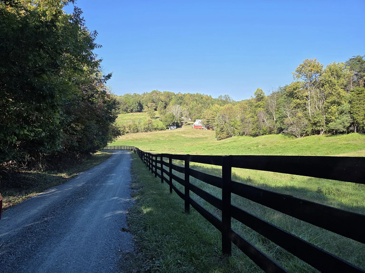 5 bed, 3200 sqft, $3,500 — Photo 4