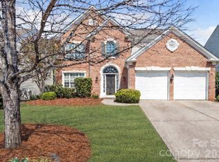 11126 Maplehurst Dr, Charlotte, NC 28277
