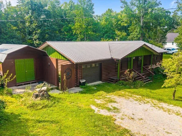 1173 Sandcut Rd, Oneida, TN 37841