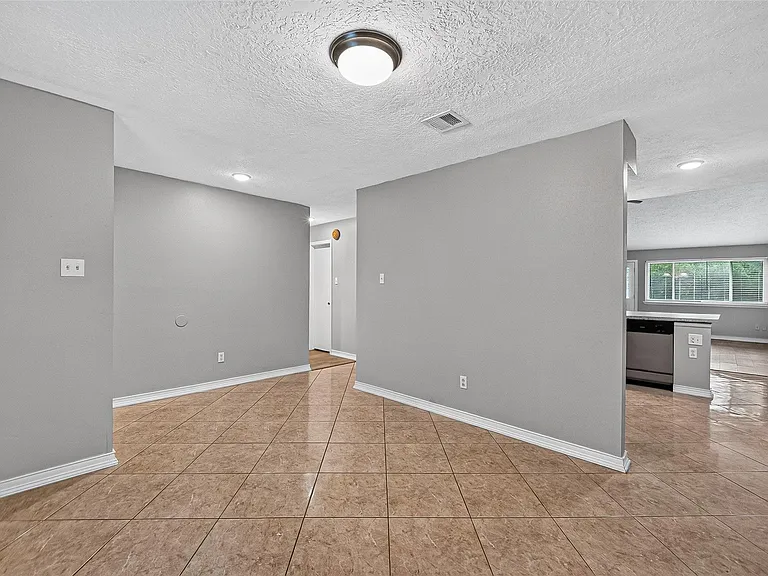 19610 San Gabriel Dr — Photo 4