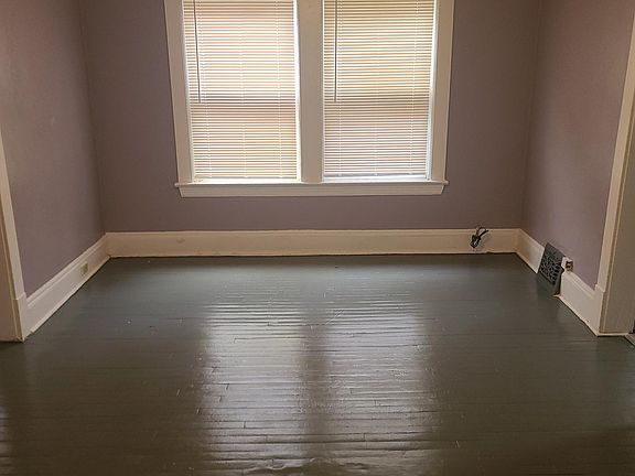 5th image of 1823 Marloes Ave