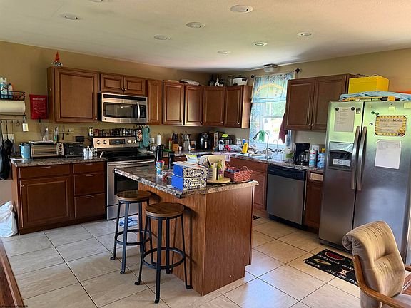 4th image of 72 Hillcrest Pl