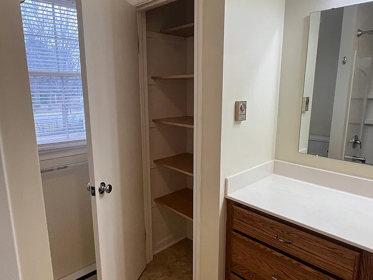 122 E Coover St #D — Photo 12