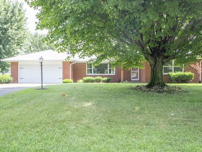 741 Sunset Ln, Fortville, IN, 46040