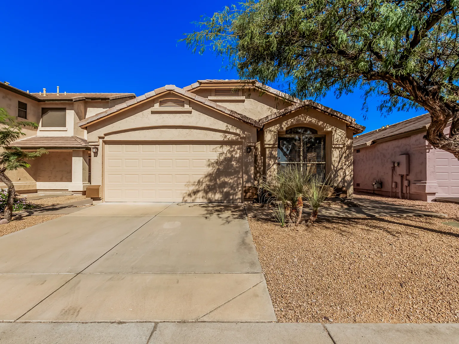 3 bed, 1519 sqft, $3,800 — Photo 2