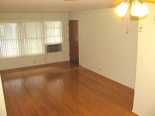 5th image of 8360 Sargent Ave APT B