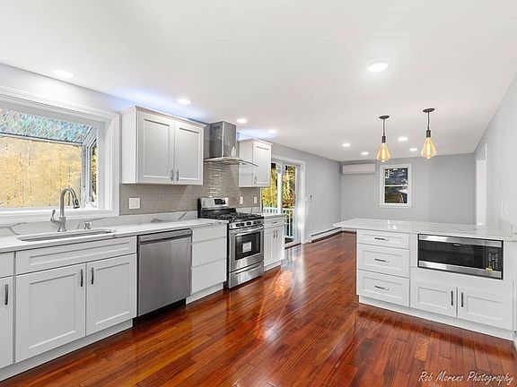 2nd image of 50 Longfellow Dr