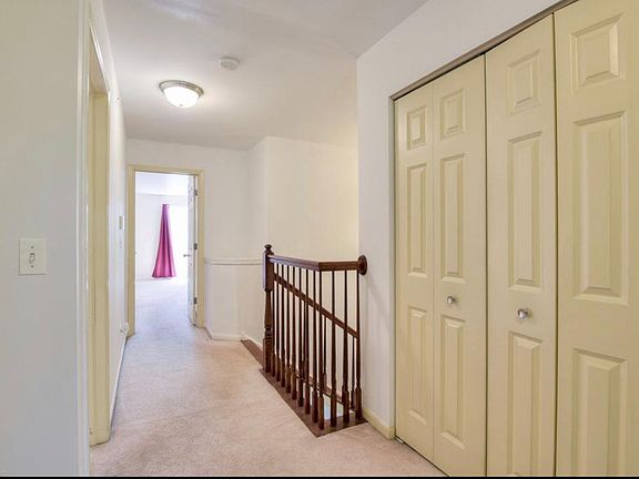 2nd image of 2172 Yale Cir #2172