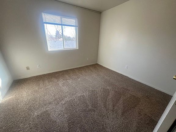 5th image of 10333 W Granger Ave #B
