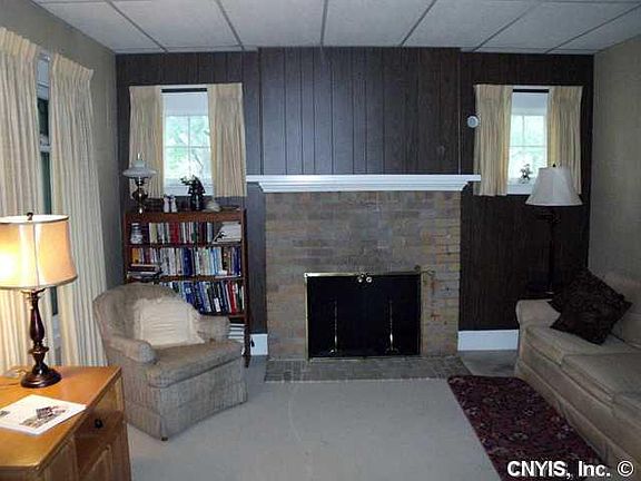 4th image of 136 Arsenal Dr