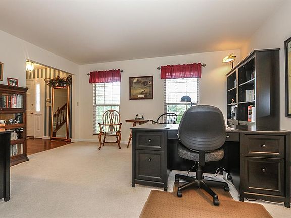 4th image of 2063 Morningside Dr
