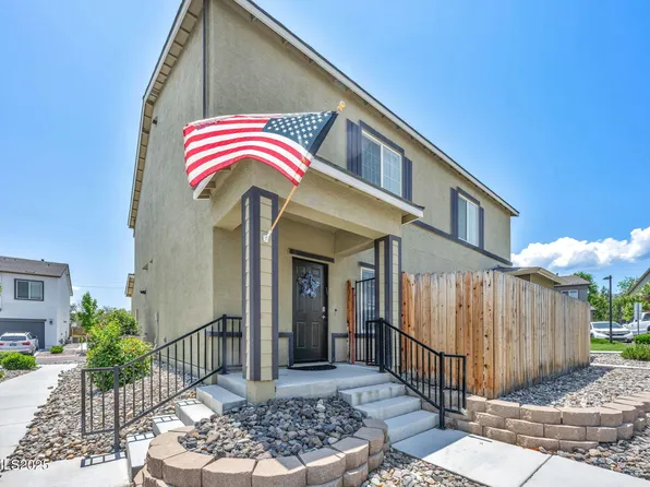 529 Autumn Breeze Cir, Reno, NV 89511