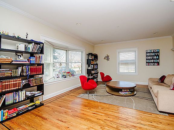 4th image of 7649 Kostner Ave