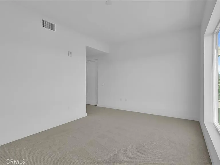 3614 Rivington — Photo 13
